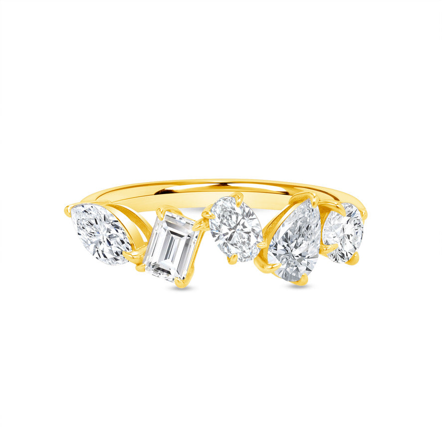 diamond ring in gold