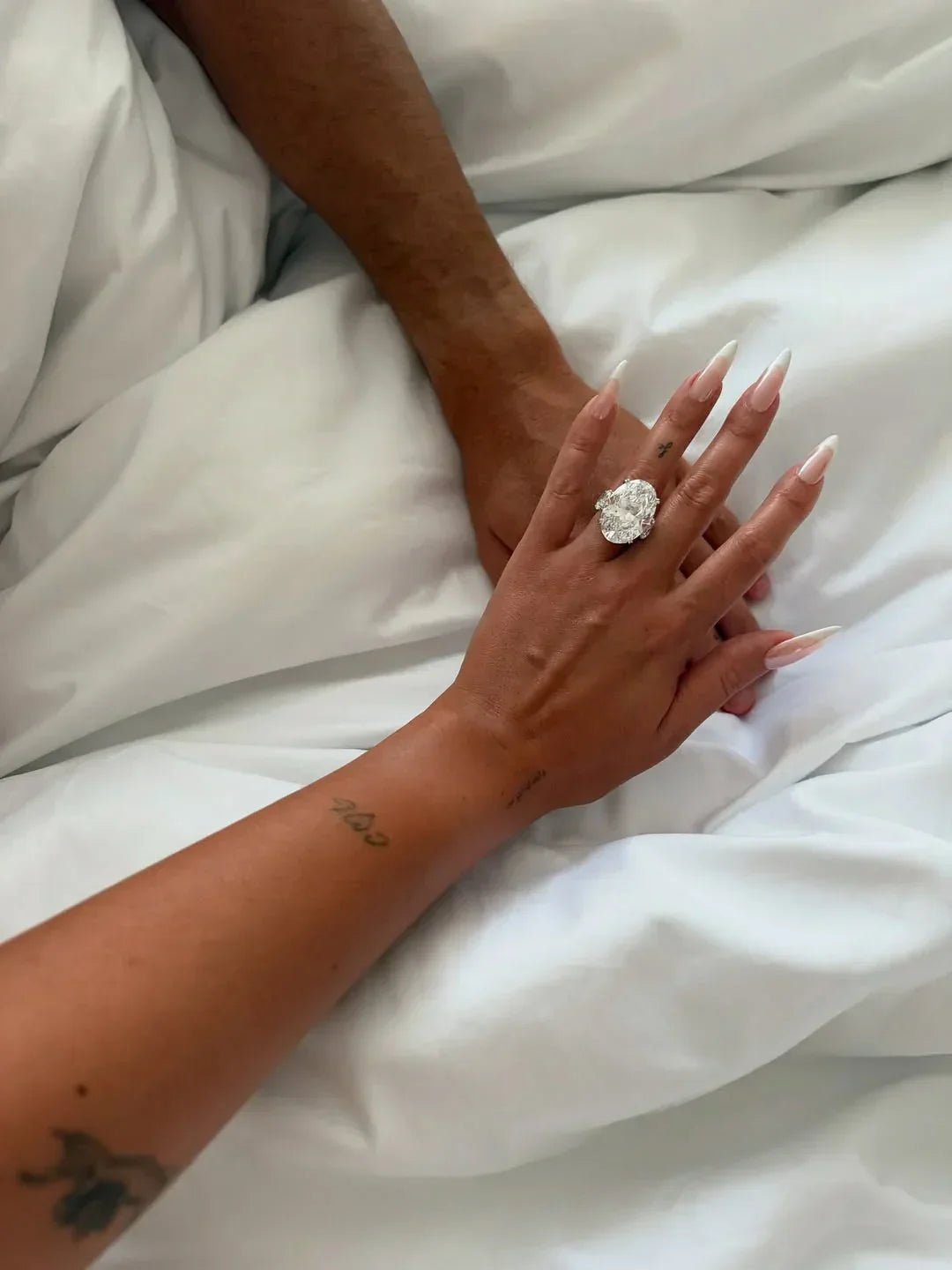 Georgina Rodriguez and Cristiano Ronaldo get engaged. Here are the details of Georgina Rodriguez's engagement ring.