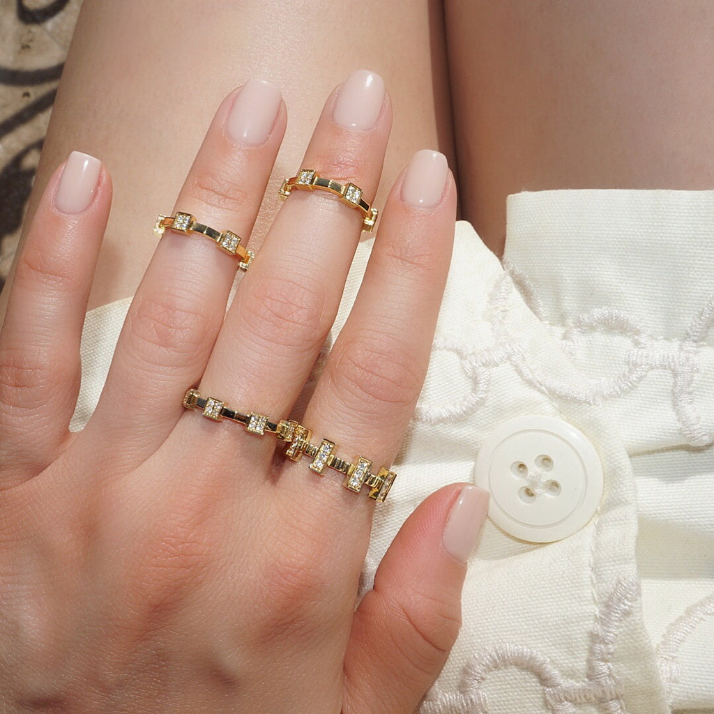 18k yellow gold diamond ring